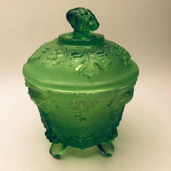 Vintage emerald green lidded footed dish